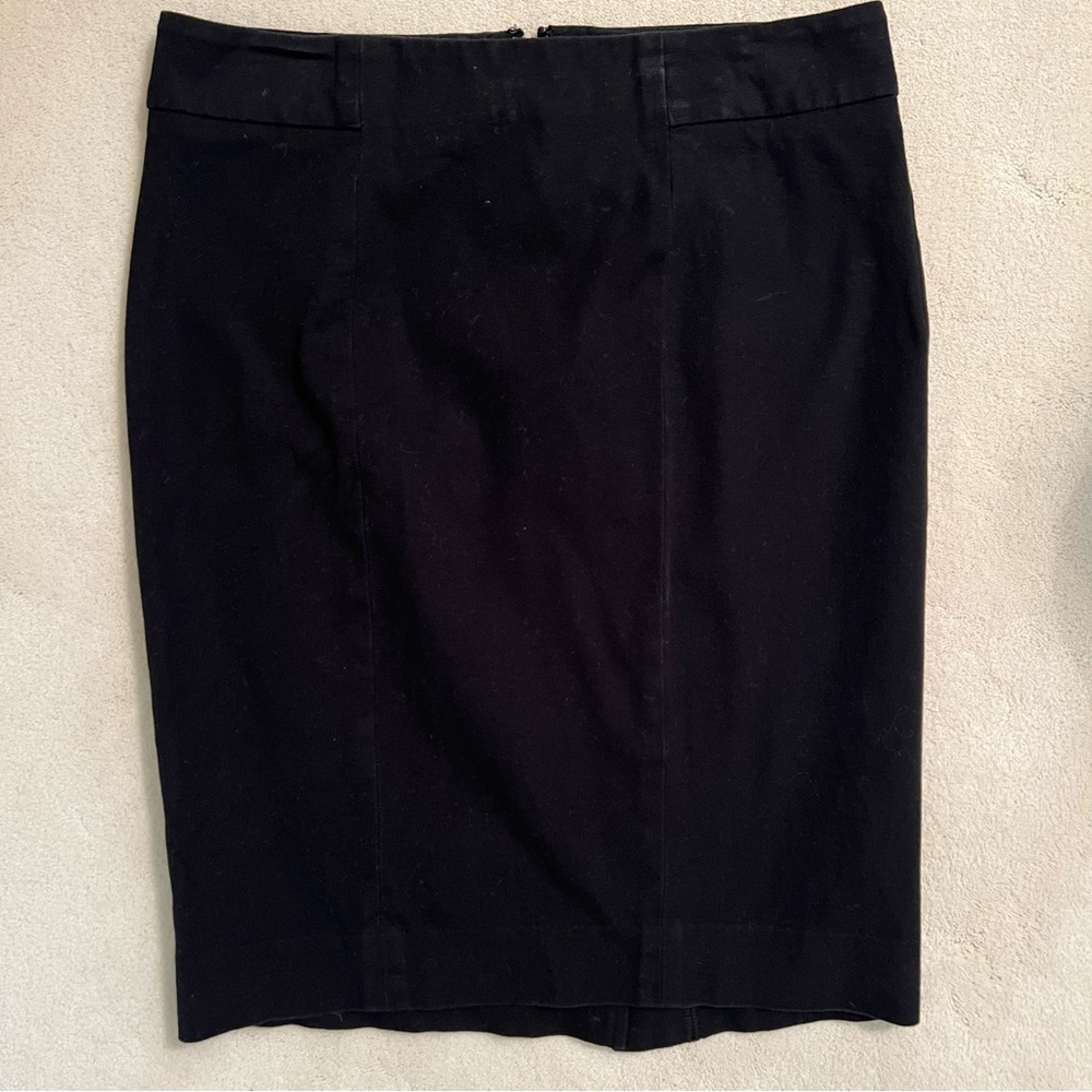 * $5 with $15+ bundle * Gap stretch black pencil skirt size 4